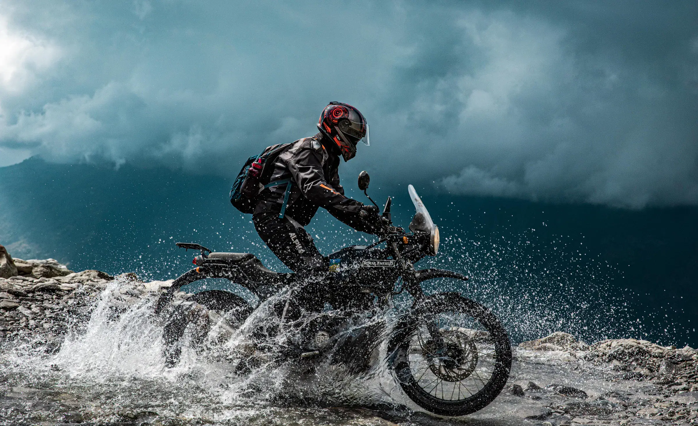 Outdoor scene featuring people.