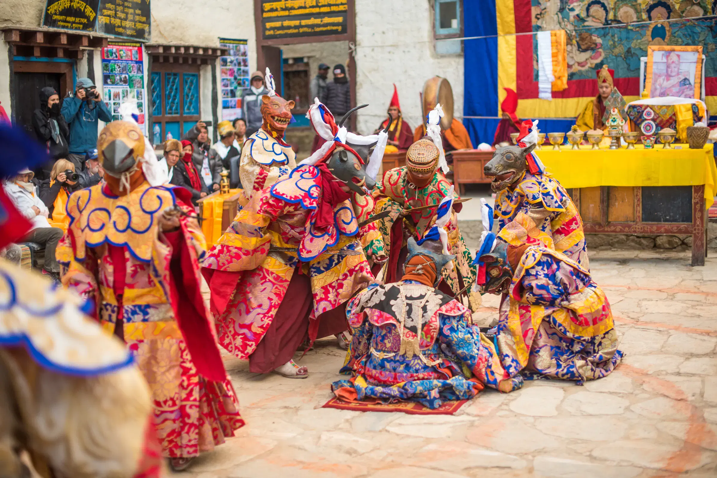 Outdoor scene featuring people.